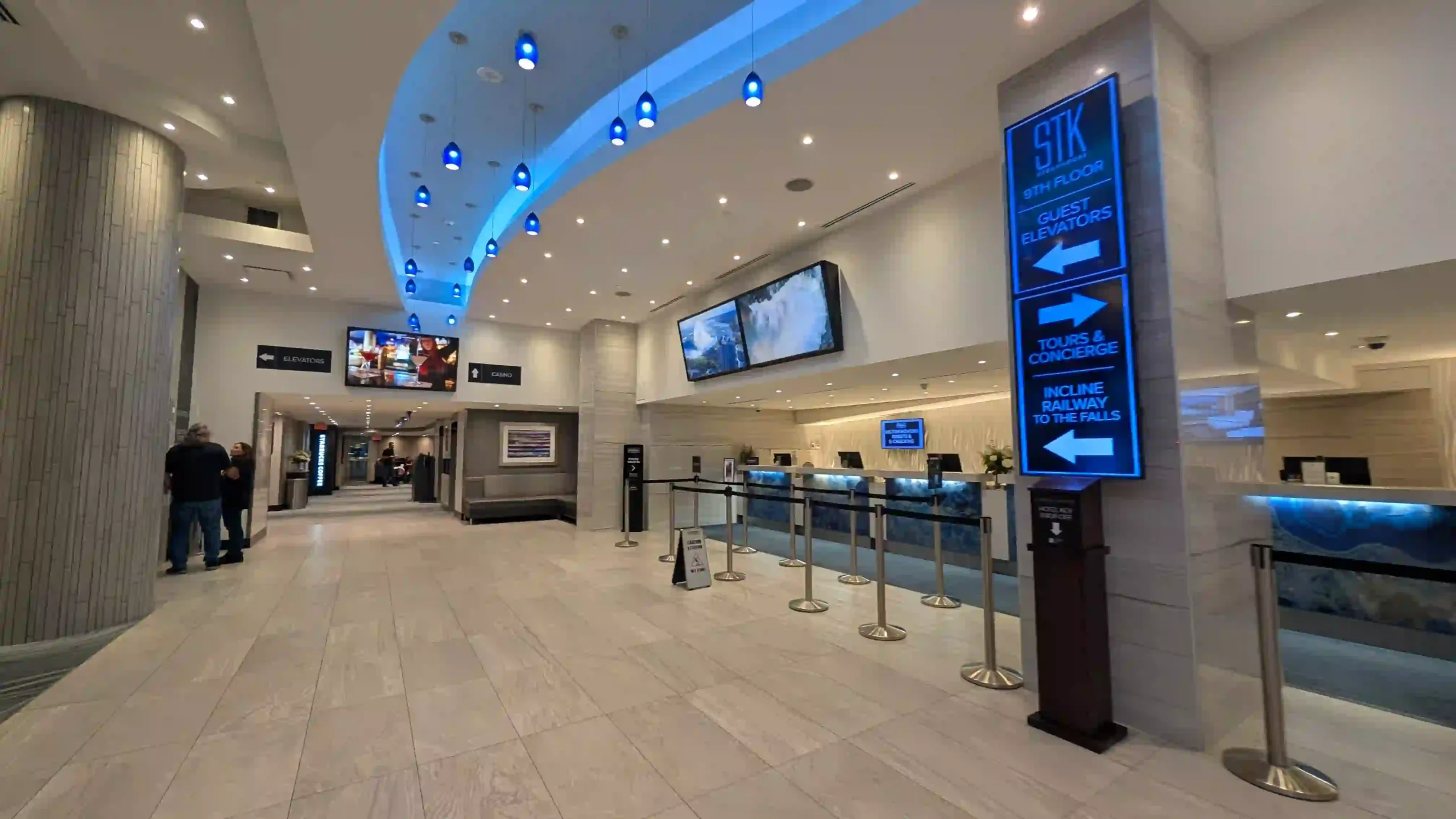 Lobby of Embassy Suites Niagara Fallsview Hotel